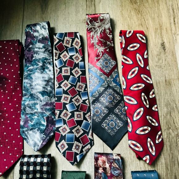 100% Silk bundle of 13 ties - Picture 5 of 10